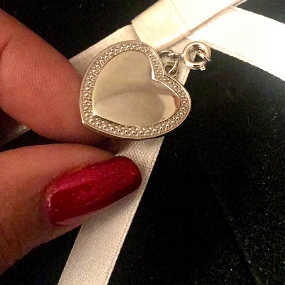 👑✅PRICE FIRM✅ Silver Heart Charm. Brand New! - Picture 6 of 10